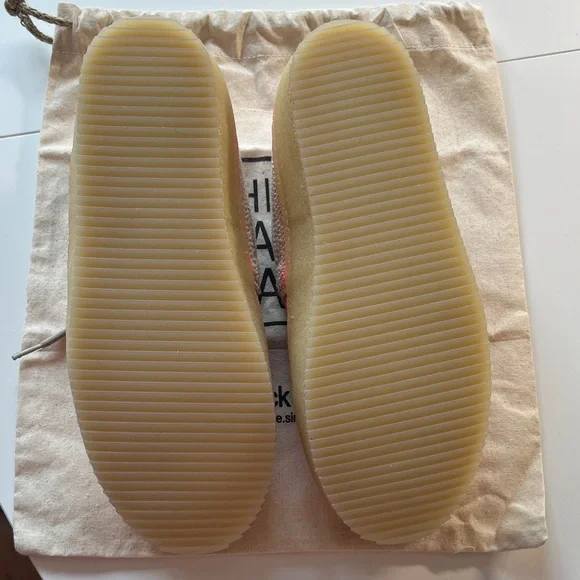 Laidback London Komo Crochet Moccasin Fossil Neon Pink Gray Moccasins Pink Trim - Picture 3 of 7